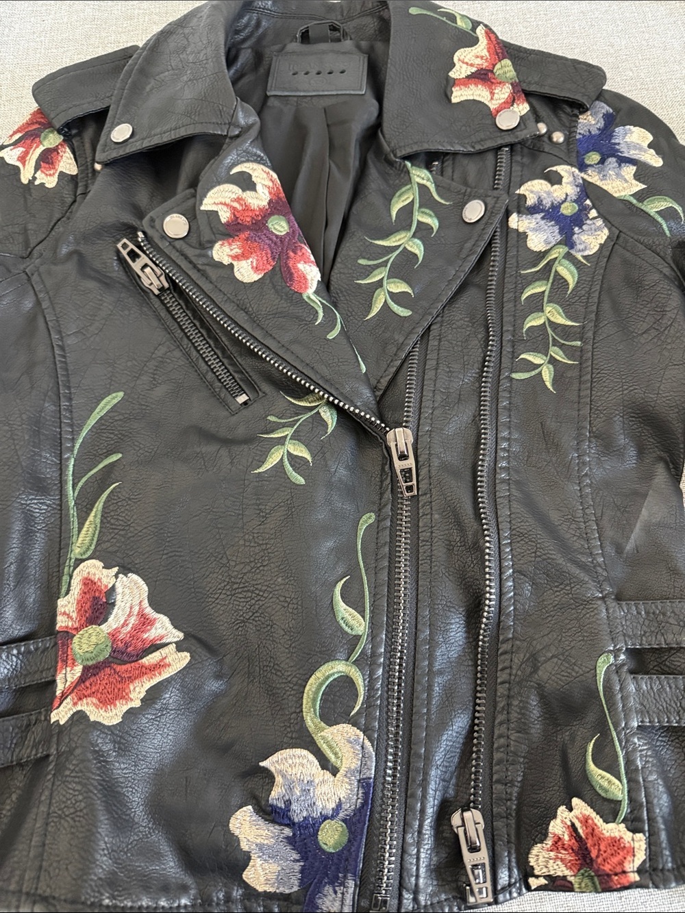 Blank NYC As You Wish Floral Embroidered Faux Leather Biker Jacket Extra Small - Picture 4 of 12